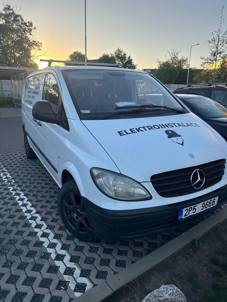 Vozový park ELEKTROINST